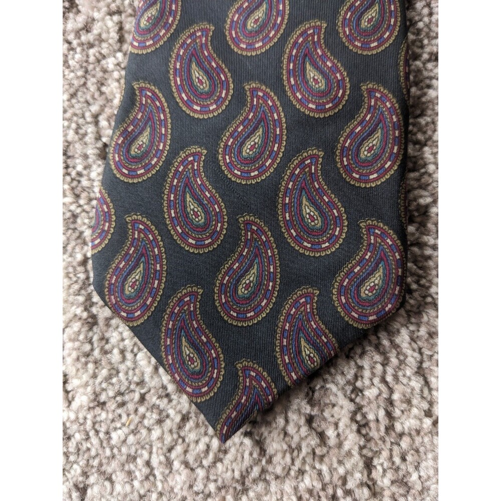 Stafford Tie Green & Burgundy  Paisley Silk Necktie 55" x 4" Classic Preppy